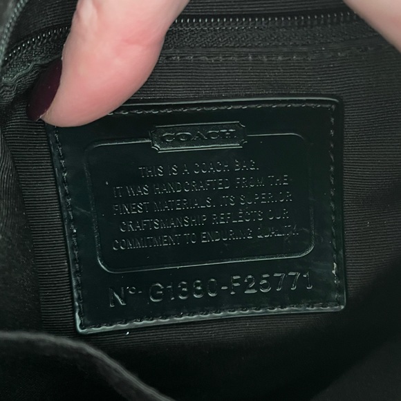 COACH canvas and patent leather shoulder bag hardly used *authentic - Picture 2 of 7